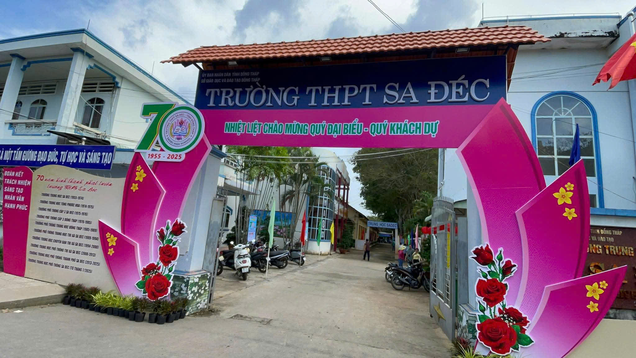 Hoạt động kỷ niệm 70 năm thành lập trường THPT Sa Đec 