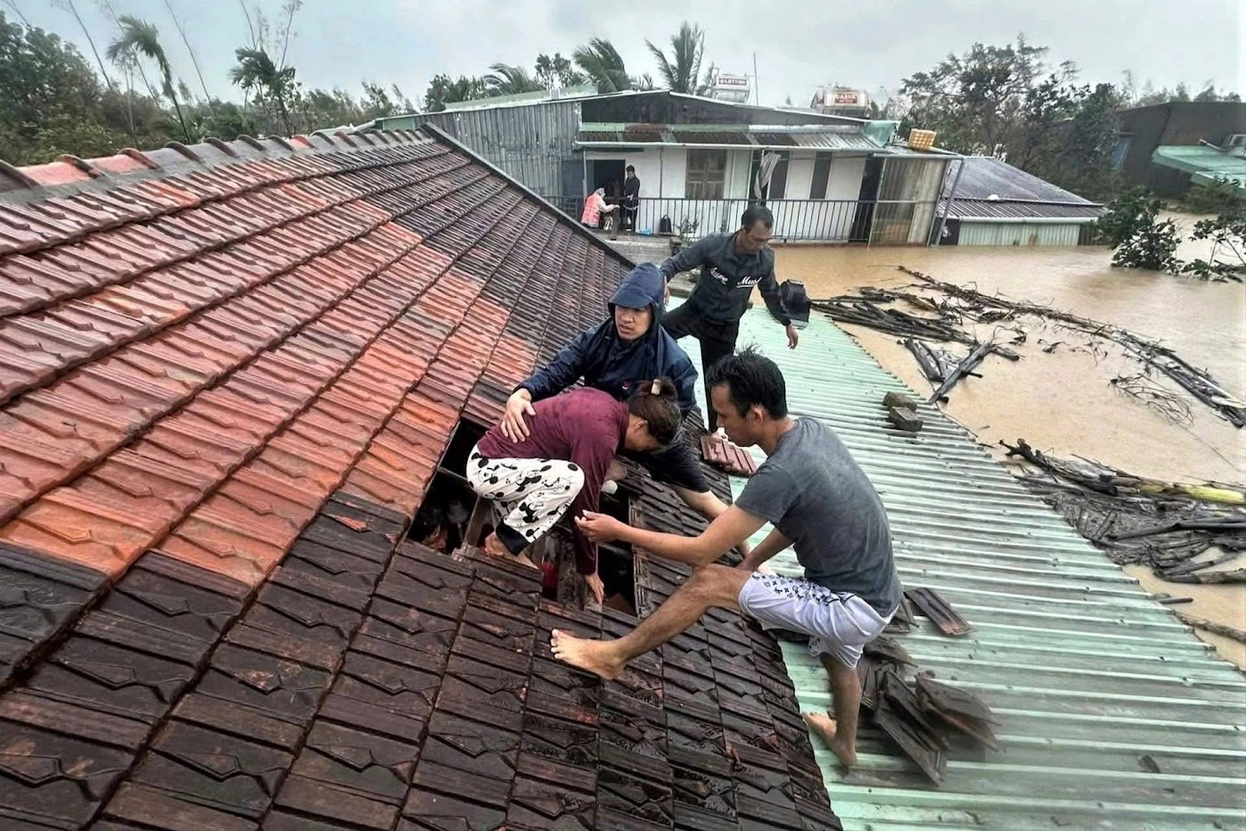 Người dân Sa Đéc hướng về bà con vùng lũ