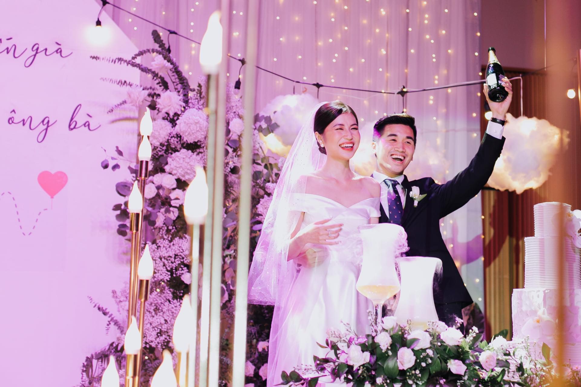 Đám cưới: khi thiệp hồng trở thành một "khoản nợ" khó đòi