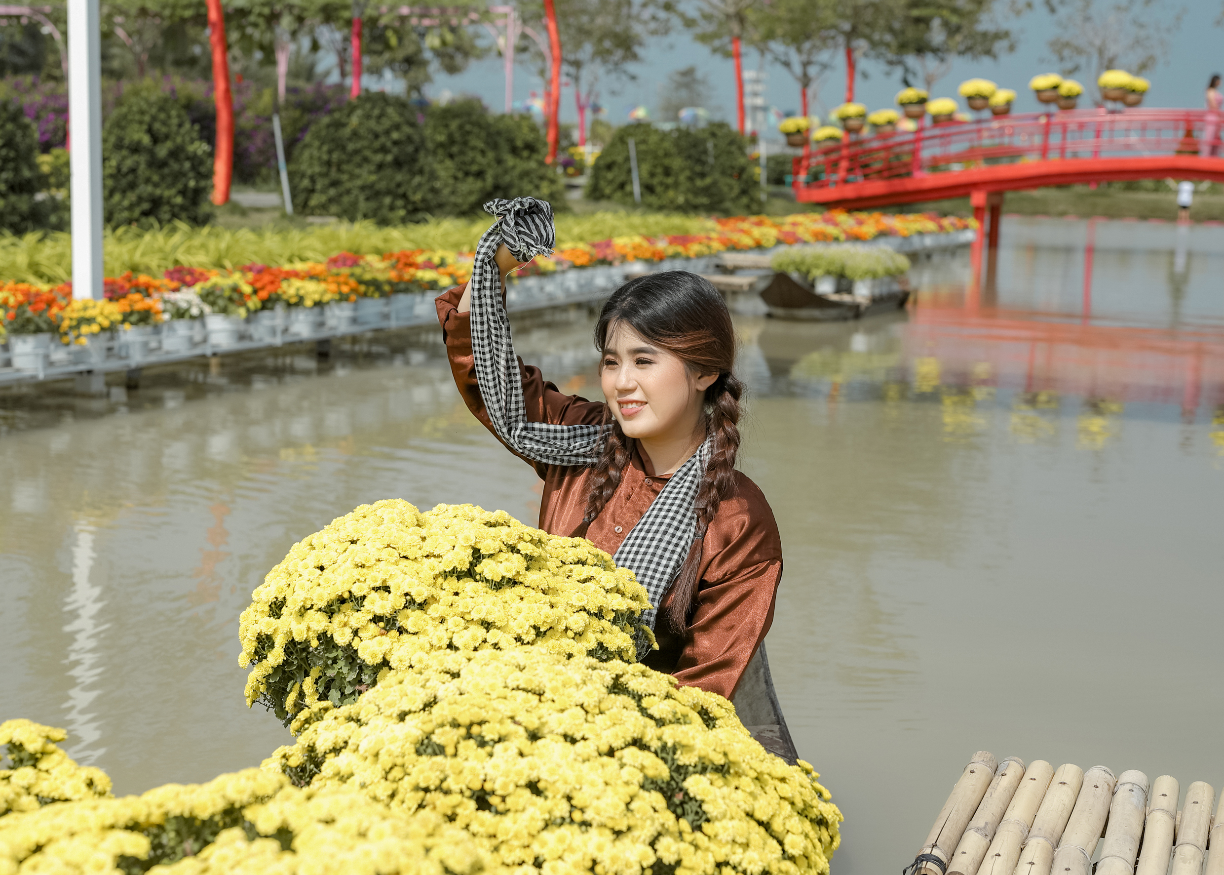 Cánh Đồng Hoa Hồng cho ra những góc chụp vô cùng chất lượng